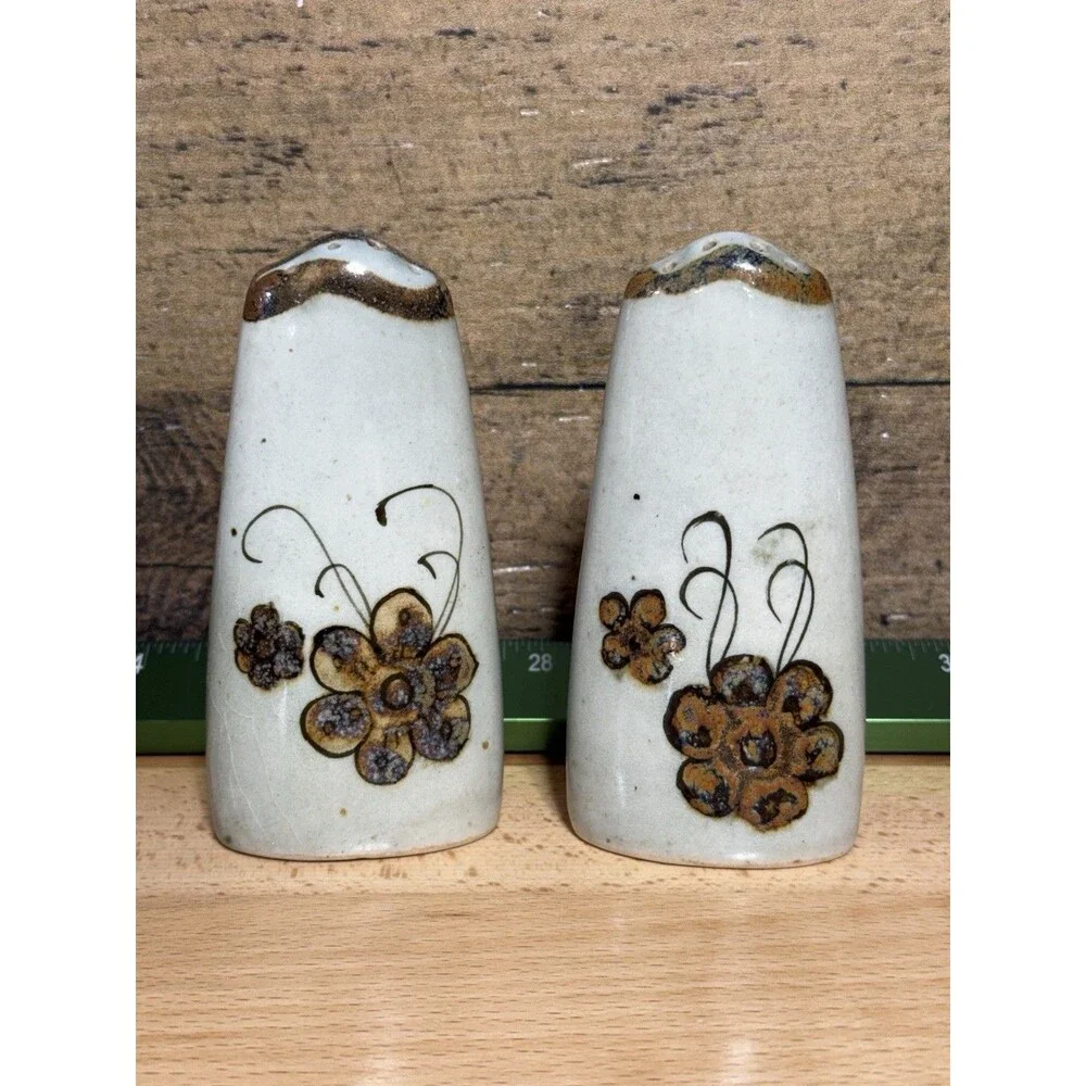 VTG Ken Edwards Tonala Mexican Pottery Salt Pepper Shakers Brown Floral EUC